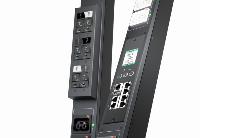 OM-180612I / 1Ph 16A / 3.68kW / 18 x C13, 6 x C19